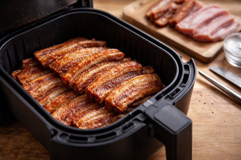 Stegt flæsk i airfryer: tid, temperatur og hvornår ovnen er bedre